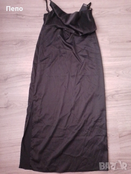 Сатенена рокля, снимка 1