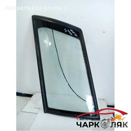 Стъкло задно дясно Фолксваген Пасат Б4 комби 1996, снимка 1