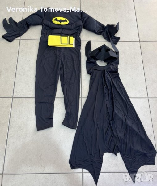 Батман с мускули и жълт колан, снимка 1