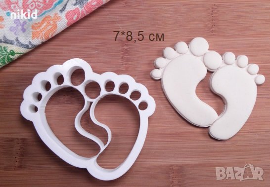 Слепени крачета пластмасов резец форма фондан тесто бисквитки пита прощъпулник, снимка 1