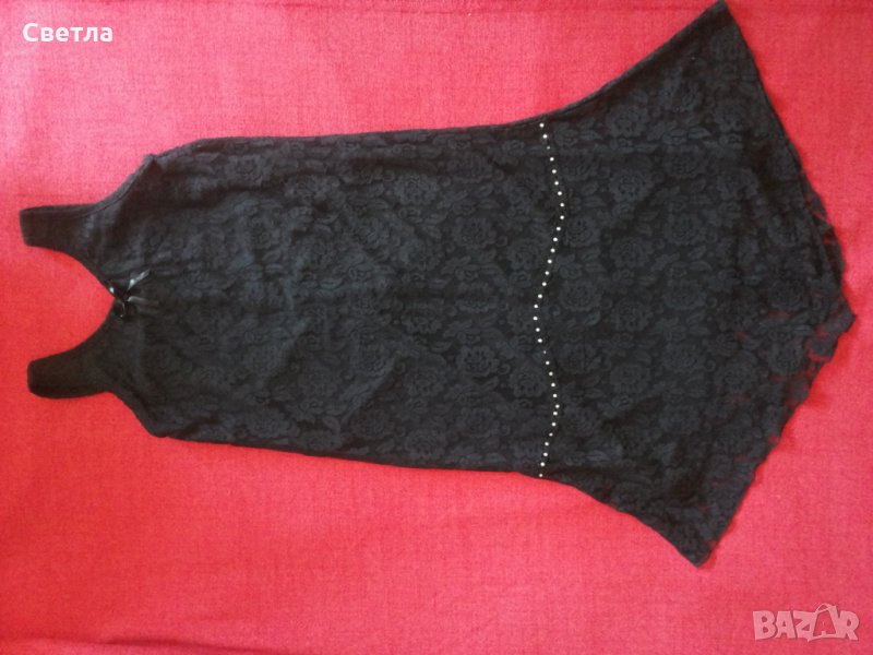 Продавам дантелена рокля, снимка 1