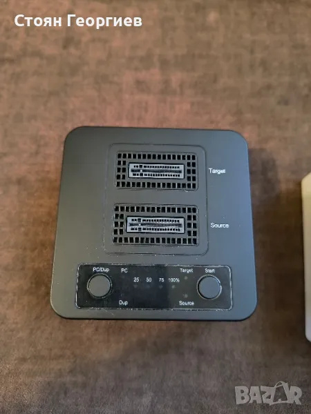 Дубликатор на дискове StarTech.com 1:1 M.2 NVMe, снимка 1