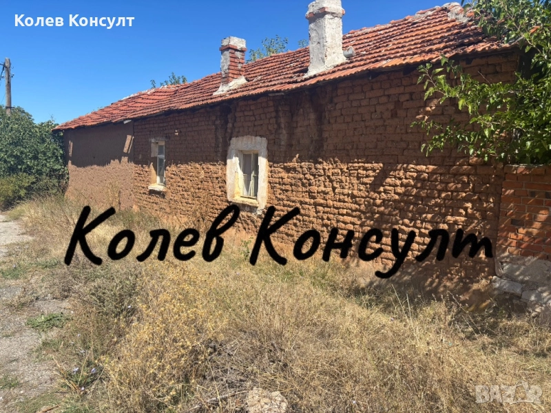 Продавам къща в с. Орешец , снимка 1