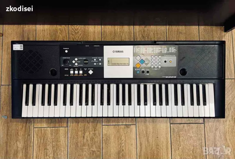 Синтезатор YAMAHA - PSR E223, снимка 1