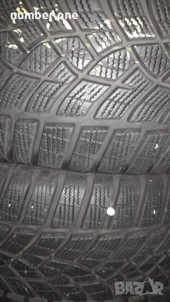 Гуми 235 50 17 год йеар, снимка 1