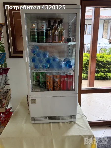 Хладилна витрина , снимка 1