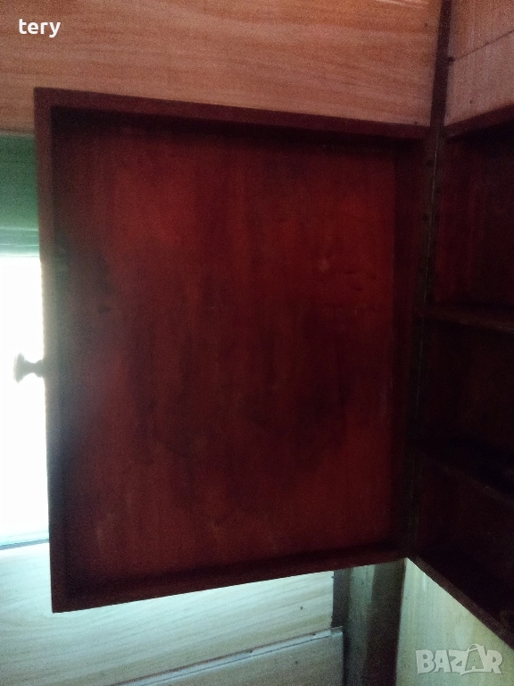 Продавам старинен шкаф , снимка 1