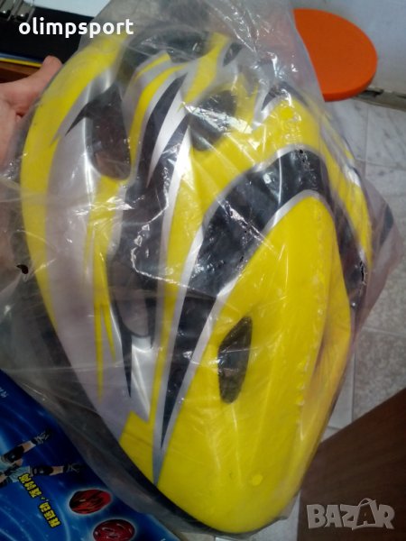 Каска  нова Подходяща за тротинетка,колело,ролери За възрастен размер л, снимка 1