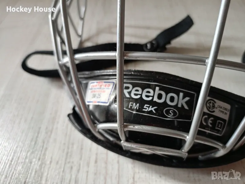 Reebok 5К защитна мрежа за хокейна каска - сива, снимка 1