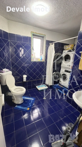 Продава се масивна двуетажна къща с гараж в гр. Мартен, снимка 15 - Къщи - 53354093