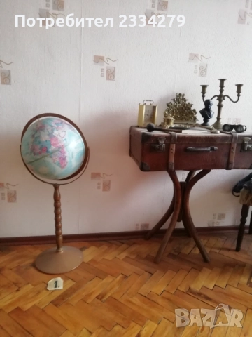 Стари геогеафски глобуси от различни държави и години. , снимка 2 - Антикварни и старинни предмети - 52003853