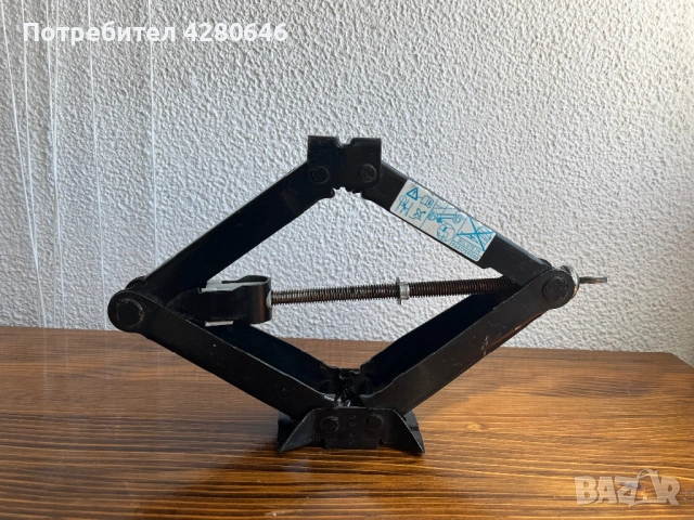 Оригинален крик за Пежо Peugeot 407