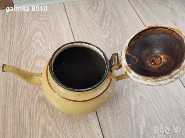 Старо емайлирано чайниче, снимка 5 - Антикварни и старинни предмети - 35523387