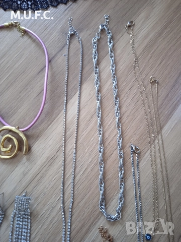 Бижута всичко общо=24лв., снимка 16 - Колиета, медальони, синджири - 52920182