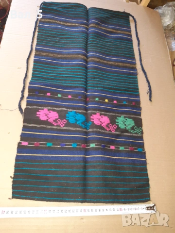 Автентична тъкана вълнена престилка , носия, снимка 2 - Антикварни и старинни предмети - 53888328