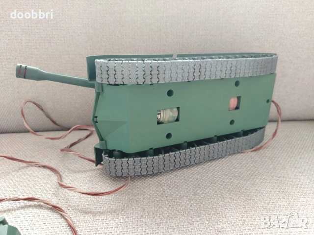 соц. танк на батерии, снимка 3 - Антикварни и старинни предмети - 54012451