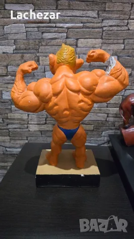 Статуя Universal, снимка 2 - Статуетки - 48343768