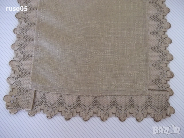 Каре за маса, снимка 2 - Покривки за маси - 54092299