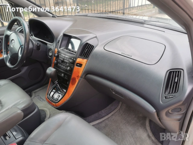 Lexus RX300 3.0I V6 4x4, снимка 11 - Автомобили и джипове - 54184504
