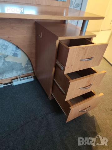 Тоалетка с огледало напарвена по поръчка, цвят медна елша, снимка 5 - Тоалетки - 52821376