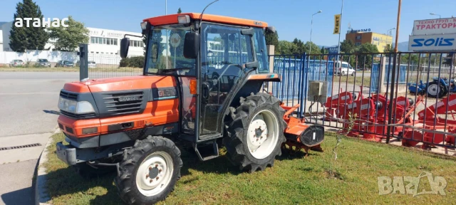 Кубота с Кабина и климатик, снимка 3 - Селскостопанска техника - 50534672