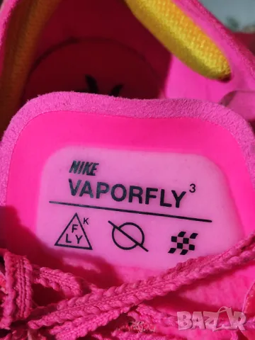 маратонки Nike Vaporfly 3 Hyper Pink, снимка 6 - Маратонки - 48105701