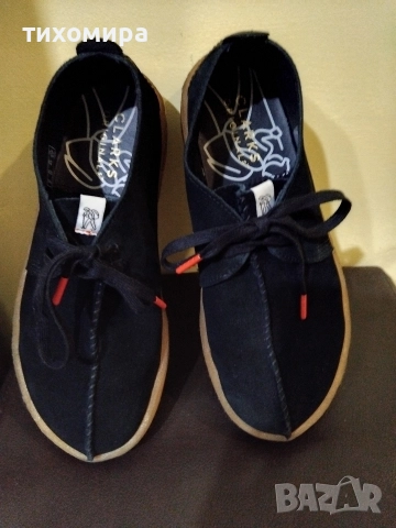 Мъжки мокасини от естествен велур с калчуковова подметка на Clarks