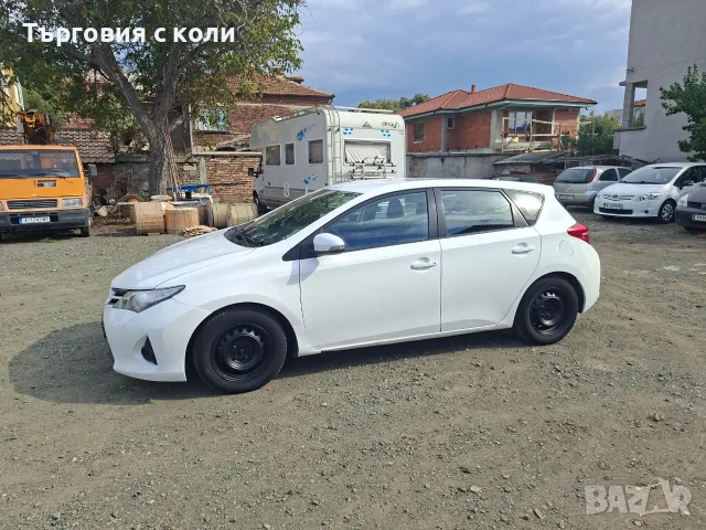 Toyota Auris 1.33 ГАЗ-БЕНЗИН