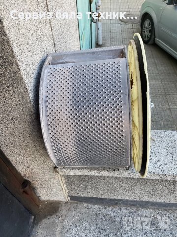 Продавам перфектен барабан с задният капак и ремъчна шайба за пералня ( Whirlpool), снимка 3 - Перални - 32072601