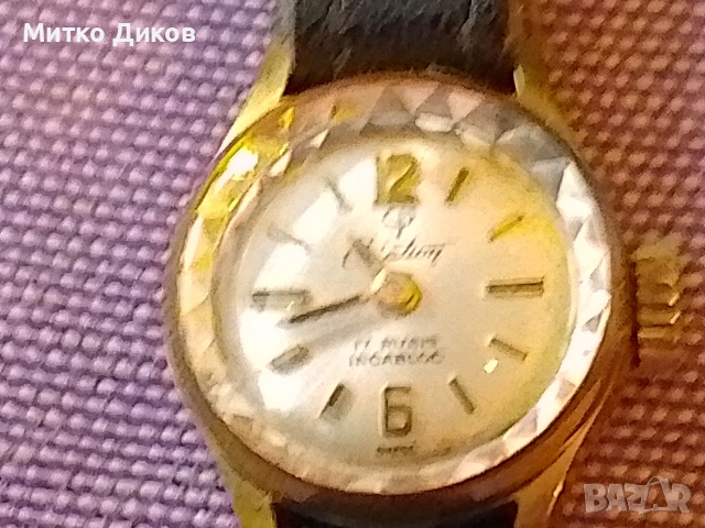 Марков дамски швейцарски часовник работещ винтидж 60 г.Creation 17 rubis incabloc plaque G10, снимка 14 - Дамски - 53961552