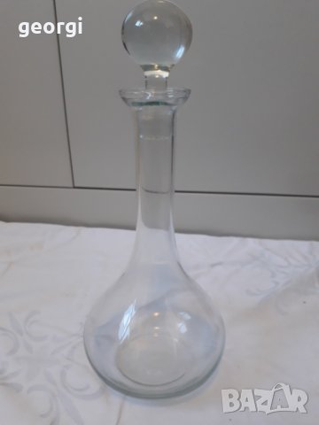 Стъклена гарафа 