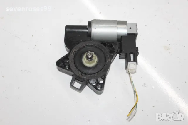 Мотор стъкло предно ляво Мазда 3 2008 2.3i 158hp Mazda 3 седан, снимка 2 - Части - 48508197