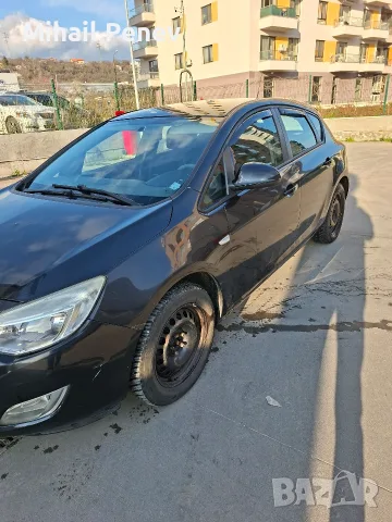 Опел Астра J 2010, снимка 2 - Автомобили и джипове - 56294229