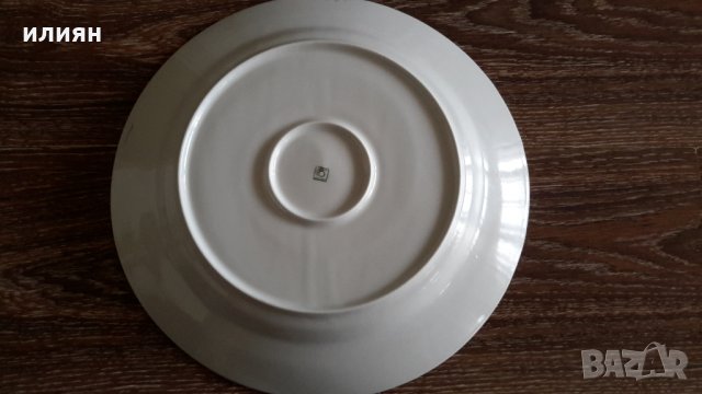 Голяма порцеланова чиния , снимка 5 - Чинии - 29721953