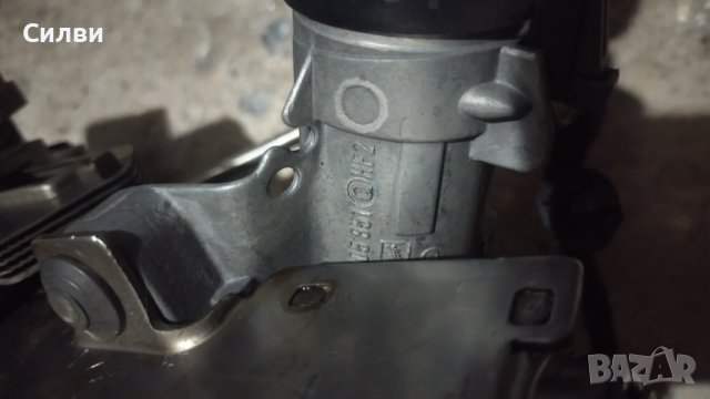 Кормилна конзола с контактен ключ за Ауди А4 Б7 от Audi A4 B7 сноп кабели, снимка 6 - Части - 42407200
