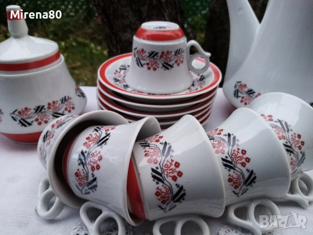 Винтидж румънски сервиз за кафе, снимка 2 - Сервизи - 52179642