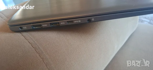 asus e403n 14.инча много запазен, снимка 2 - Лаптопи за дома - 56338317