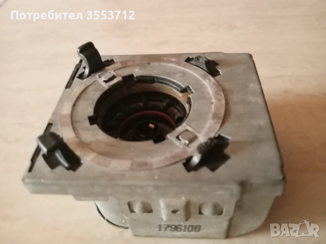 Запалка ксенон Hella D2s, снимка 5 - Аксесоари и консумативи - 50444774