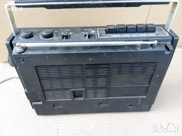 HITACHI касетофон, снимка 7 - Радиокасетофони, транзистори - 35483160