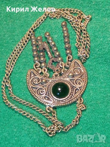 САЧАНЕНО СТАРИННО ВЪЗРОЖДЕНСКО УКРАШЕНИЕ със СМАРАГД ЗЕЛЕН КАМЪК и КЛЮЧЕ БРОНЗ 15133, снимка 3 - Антикварни и старинни предмети - 30550111
