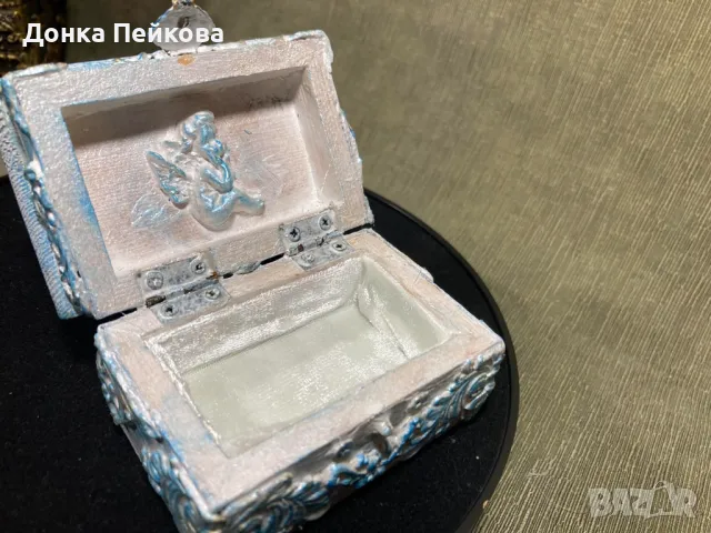 Ръчно декорирана кутия за кръщене за косичка или пъпче, скъпи спомени за бебче, снимка 3 - Декорация за дома - 48729758