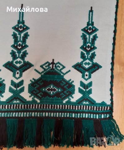 Ковьор ръчна бродерия, снимка 2 - Декорация за дома - 44498588