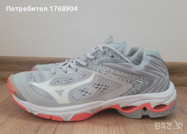 Дамски маратонки Mizuno-38 номер, снимка 2 - Маратонки - 30988690