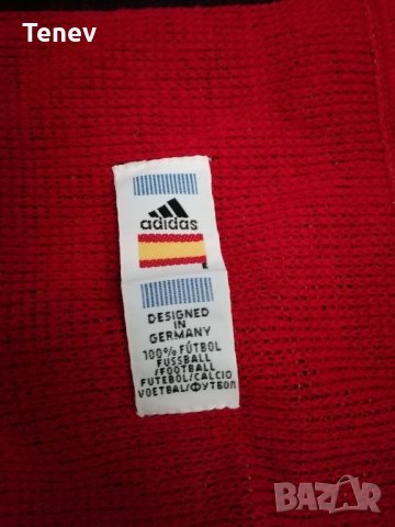 Оригинален Адидас шал на Испания Spain Adidas, снимка 3 - Фен артикули - 34511216