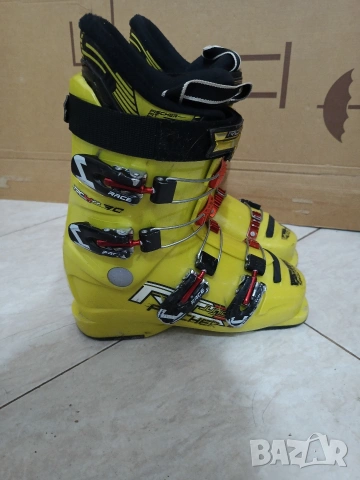  Детски ски обувки Fischer RC4 JR, 37-37.5 номер, снимка 3 - Зимни спортове - 53149347