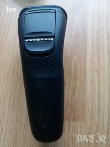 Електрическа самобръсначка Philips Series 1000 / С тример / Несесер + Зарядно / Нова, снимка 5 - Електрически самобръсначки - 55980171