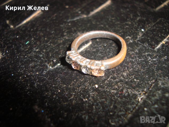 МЕДНО ПРЪСТЕНЧЕ с ИНКРУСТИРАНИ КАМЪНИ 20939