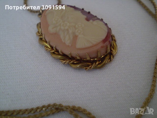 красив медальон Камея бронз 50те години , снимка 6 - Антикварни и старинни предмети - 36834248