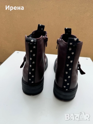 Ботички Clarks естествена кожа- 24,31 номер, снимка 2 - Детски боти и ботуши - 52621472