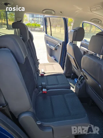 VW Touran 2.0 TDI (140 к.с.) DSG – 2013 г. – Отлично състояние, снимка 5 - Автомобили и джипове - 55747470